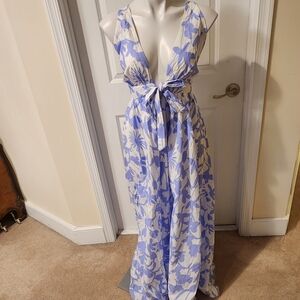 Aakaa Maxi Dress Small